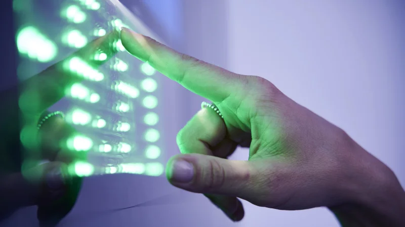 thumbnail display hardware.jpg (1)